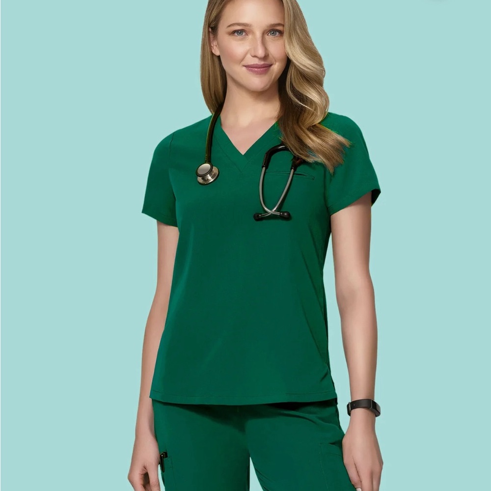 MandalaOne Pocket Scrub Top - Hunter Green - size Small